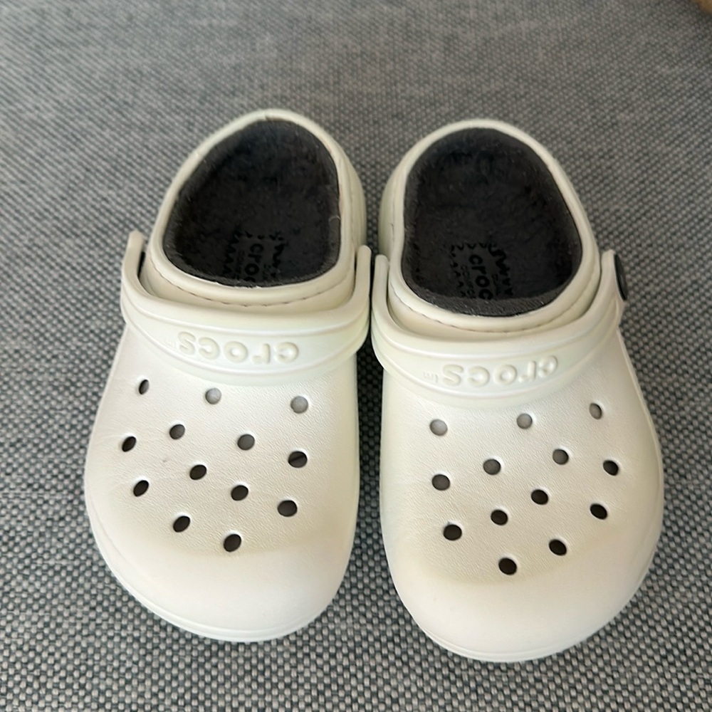 Croc Lined Clog Sandals Size C9